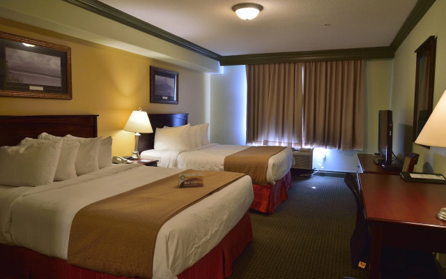 Velora Hinton, Ascend Hotel Collection