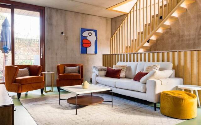 The Victoria Park Sanctuary - Stunning 2bdr Flat