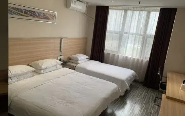 City Comfort Inn Hotel (Yichang China Three Gorges University Shuiyuecheng Shopping Mall)