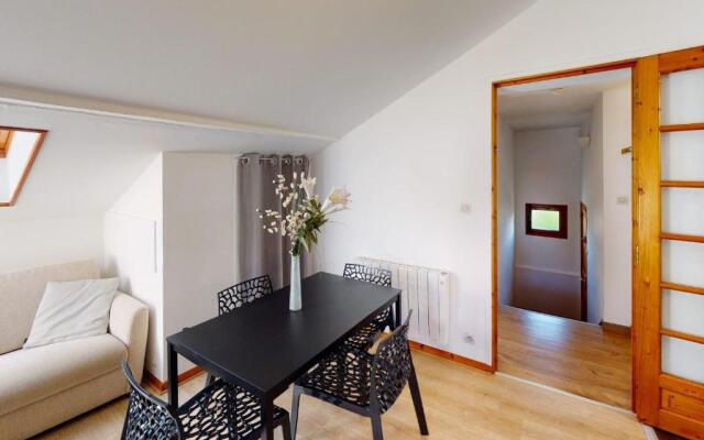 Apartment with 2 bedrooms for 4 people in Annecy-le-Vieux