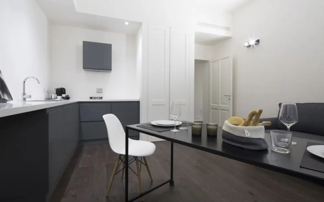 Emilia Suite Express