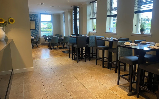 Sweeney Aviemore Two