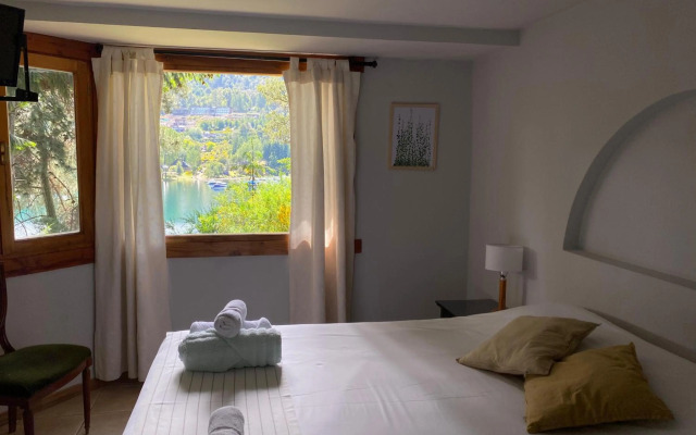 BOG Le Pommier - Cabañas con vista al Lago y piscina climatizada