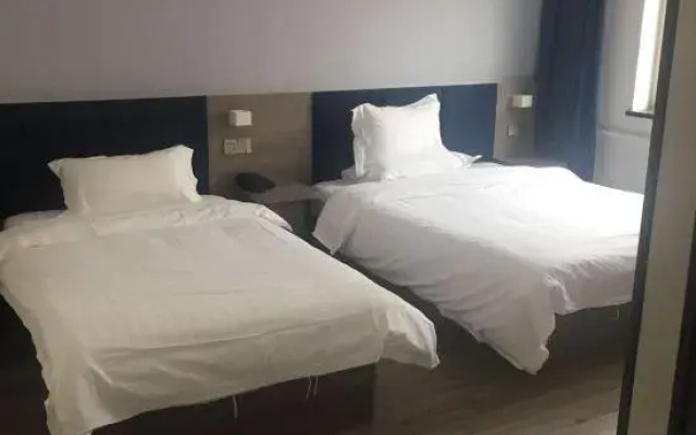 7 Days Premium Hotel (Tianjin Ancient Culture Street Eye of Tianjin)