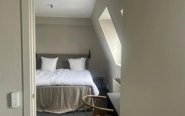 Hotel Maritime