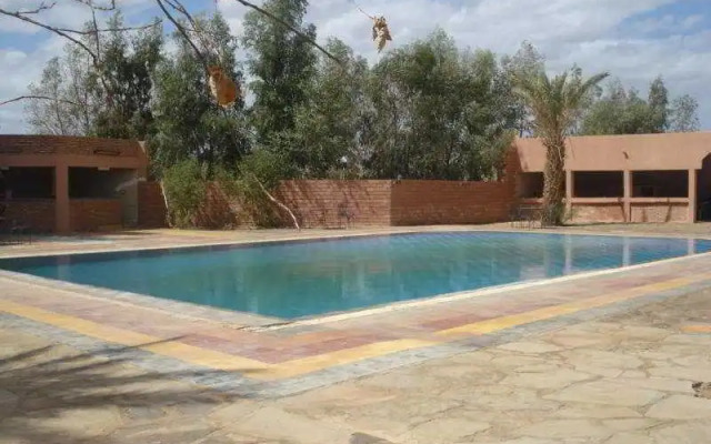 Auberge Kasbah Meteorites