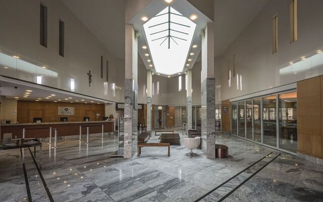 Actuall Convention Hotel