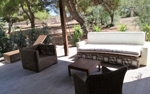 One bedroom appartement with enclosed garden and wifi at Favignana