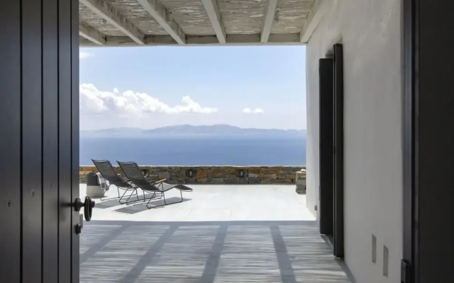 House G Y Kardiani Tinos Cyclades