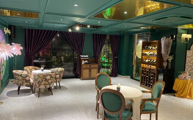 Sabina Boutique Hotel 3