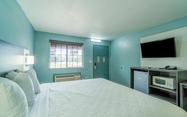 Lone Star Inn & Suites