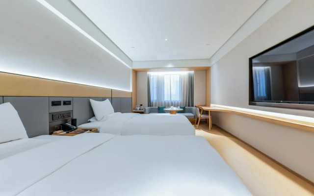Yiling Hotel
