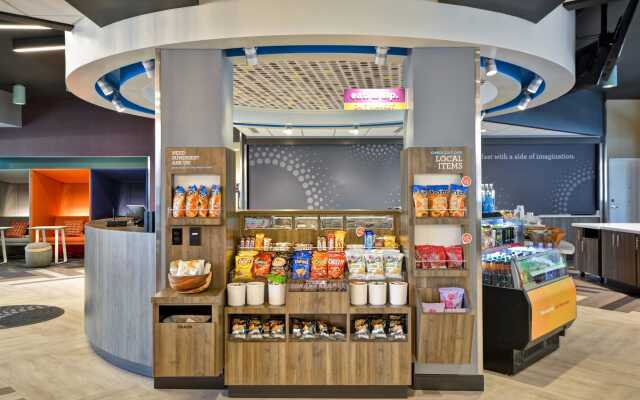 Tru by Hilton Chicopee Springfield