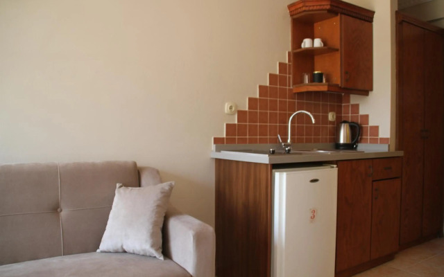 Rosy Suites Hotel