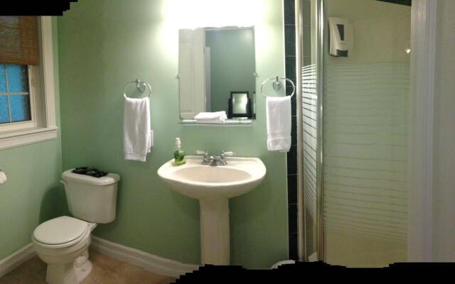 Snowflake Manor Bed and Breakfast