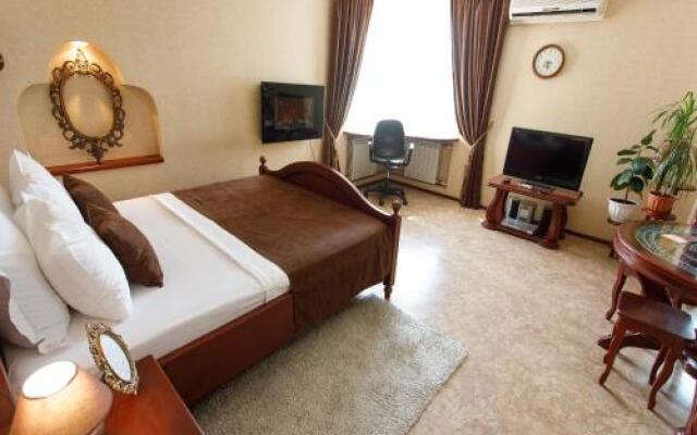 Studio Suite near Lake with Jacuzzi