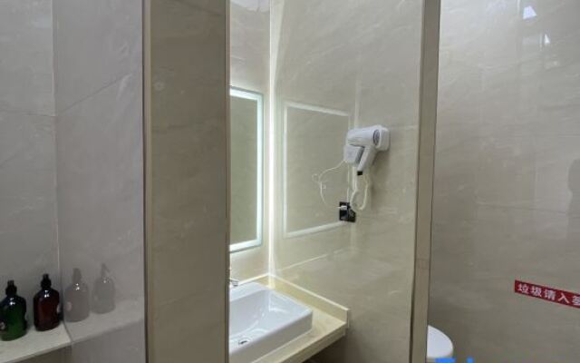 pinhu  Yijia Hotel