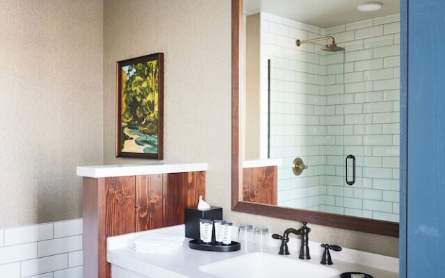 The Confluence Hotel