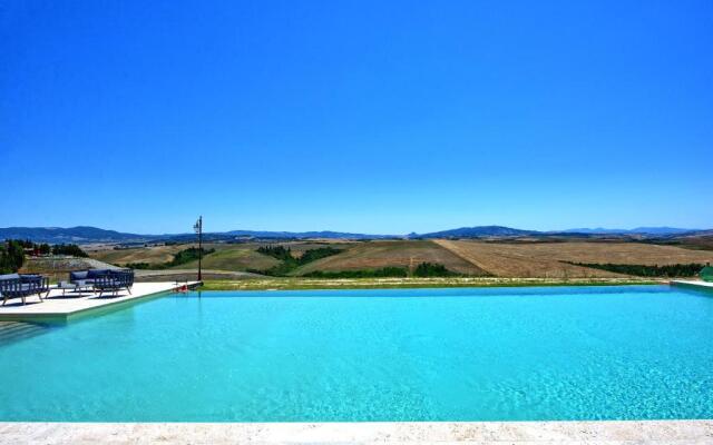 Villa Massimiliano by PosarelliVillas