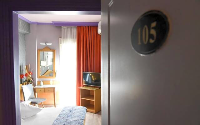 Eva Hotel Piraeus