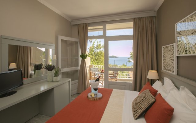 Irida Aegean View-Philian Hotels and Resorts