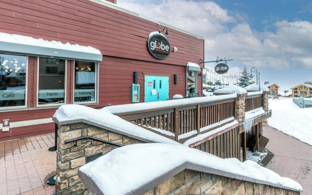 Southpoint 25 Two Bdrm Ski In Out HotTub