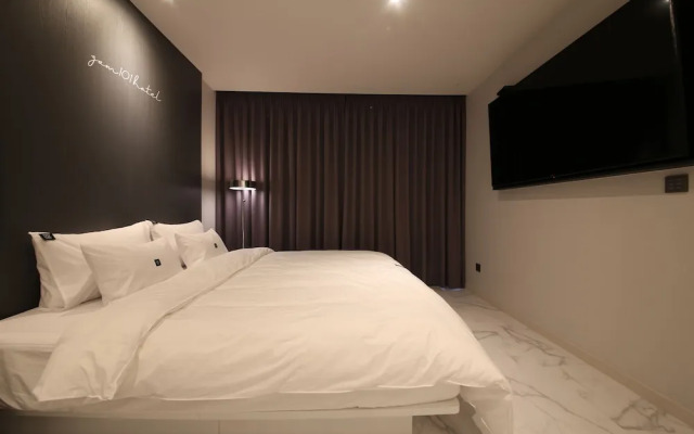 Zam 101 Hotel