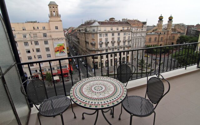 ABT Apartments Karoly