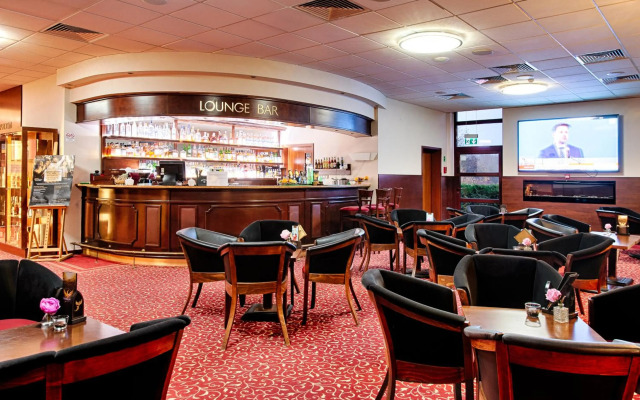 Grand Royal Hotel