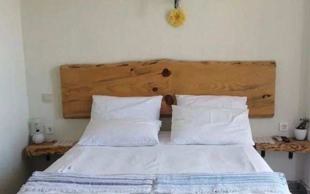 W. Antic Cafe Restaurant Butik Otel