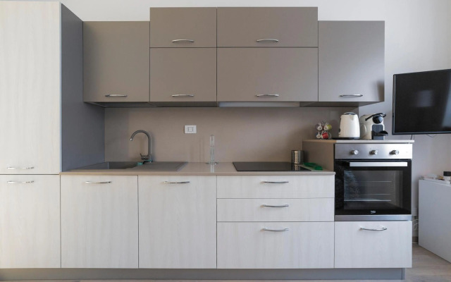 Milano Cosy APT with Balcony!