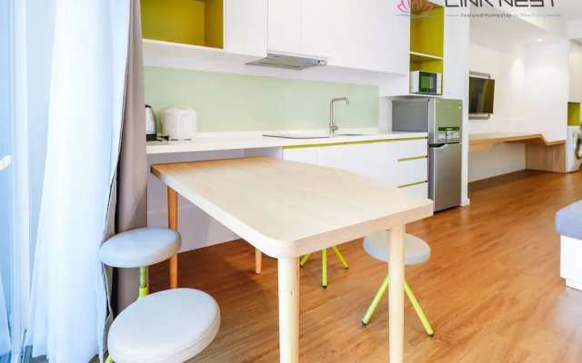 LinkNest Sea View Apartment