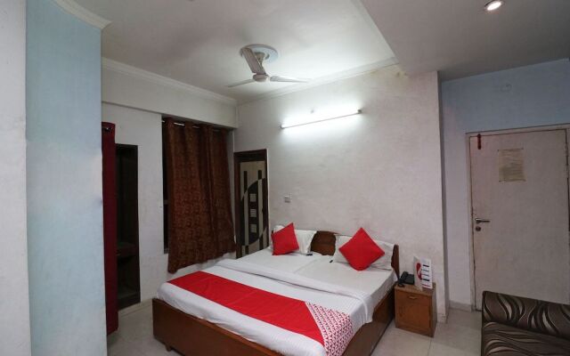 OYO 8076 Hotel Europe Plaza