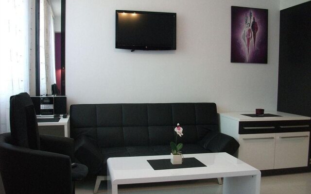 Constantin Apartments