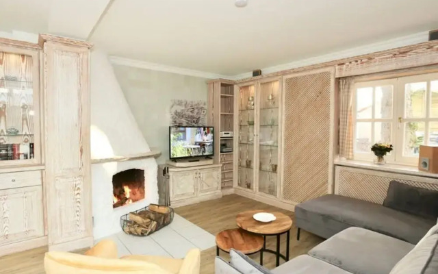 Strandhuus Modern Retreat