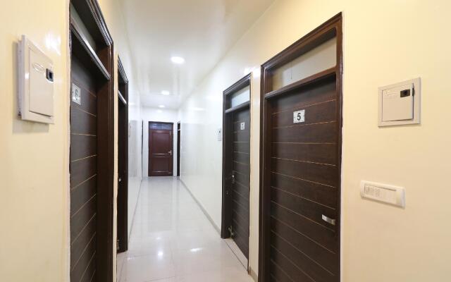 OYO 20024 Hotel Star Court