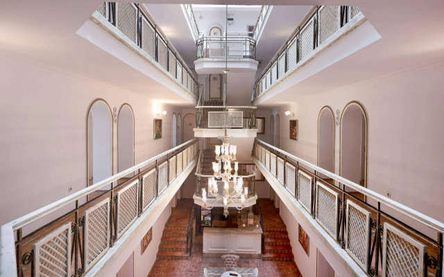 Adalya Port Hotel