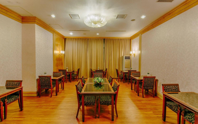 Highness Hotel