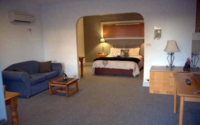 Swaggers Motor Inn