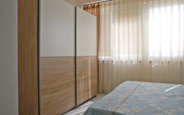 Apartments Orange Medulin