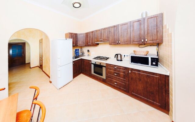 Отель Hotrent Baseina Street Area