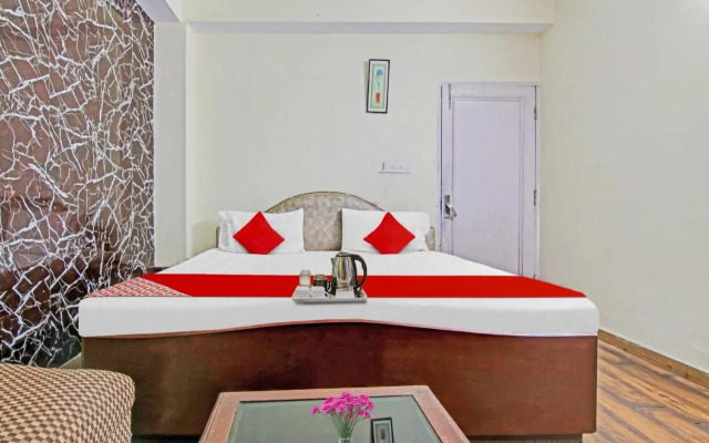 OYO Rooms Mall Road View