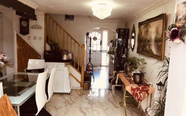 Centrally Located 4 Bedroom House