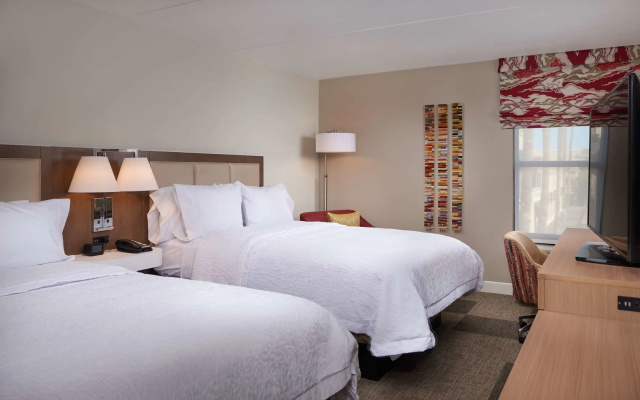 Hampton Inn & Suites Phoenix/Scottsdale on Shea Boulevard