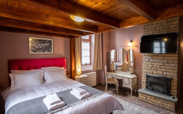 Old School Hotel