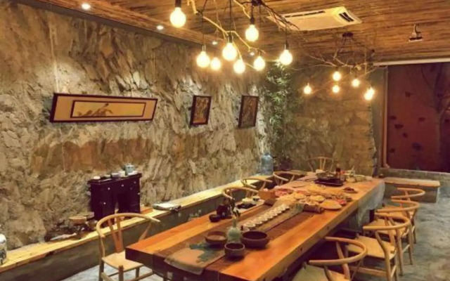 Jiujianban Hostel