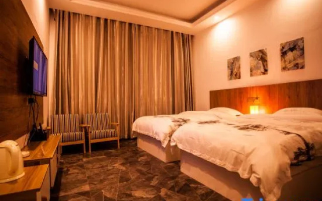 Yishan Bangshui Inn