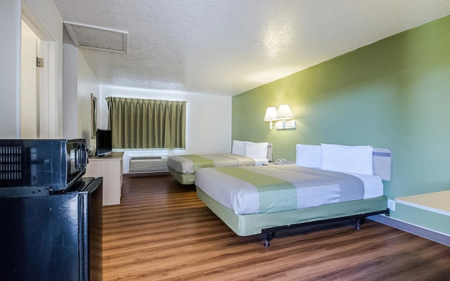 Motel 6 Evanston