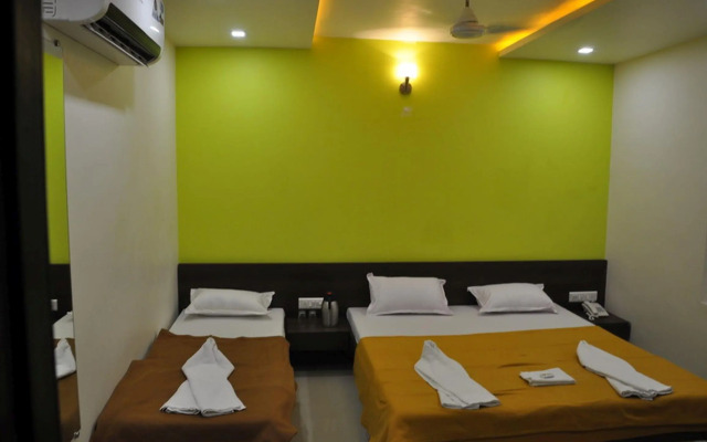 Lalji's Hotel & Restaurant