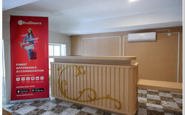 RedDoorz Plus @ Madukoro Raya Semarang